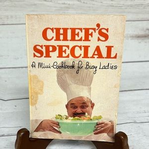 Vintage 1973 Tupperware Chef's Special Mini-Cookbook for Busy Ladies Paperback